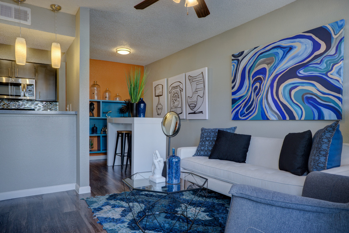 The Foundry apartments for rent in Tyler, TX is the best option for off-campus housing. Located steps from the UT Tyler campus and closely located to Texas College and Tyler Junior College, The Foundry has all the convenience of off-campus housing.